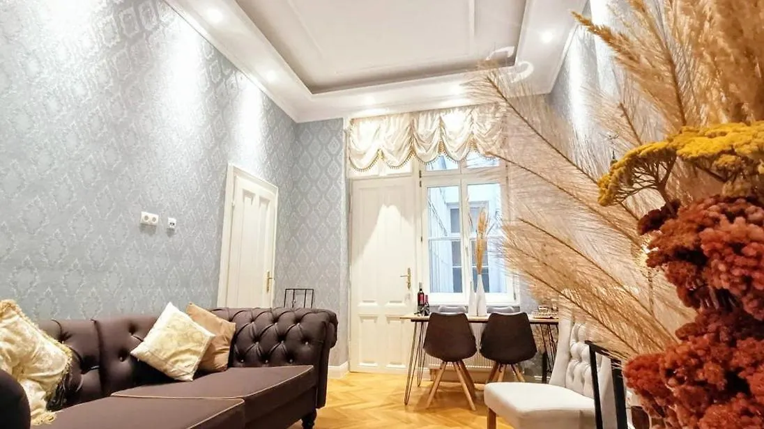 Luxurious Apartment In Vienna City Center Kn