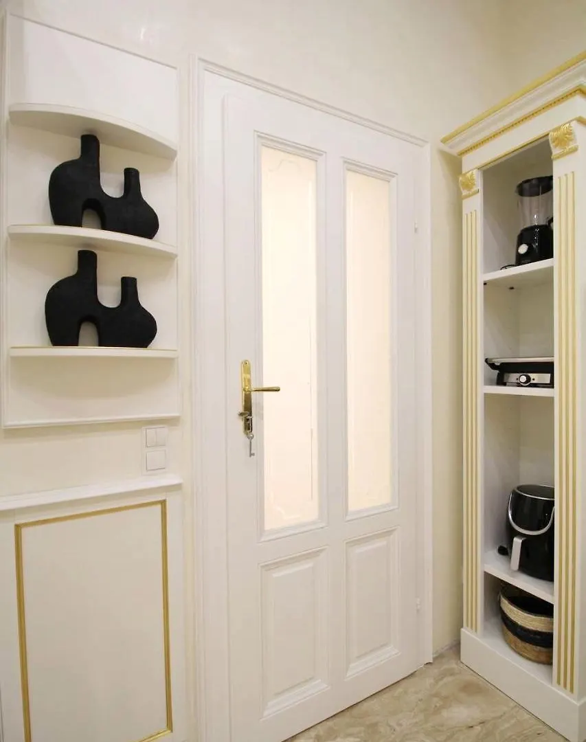 Luxurious Apartment In Vienna City Center Kn Austria