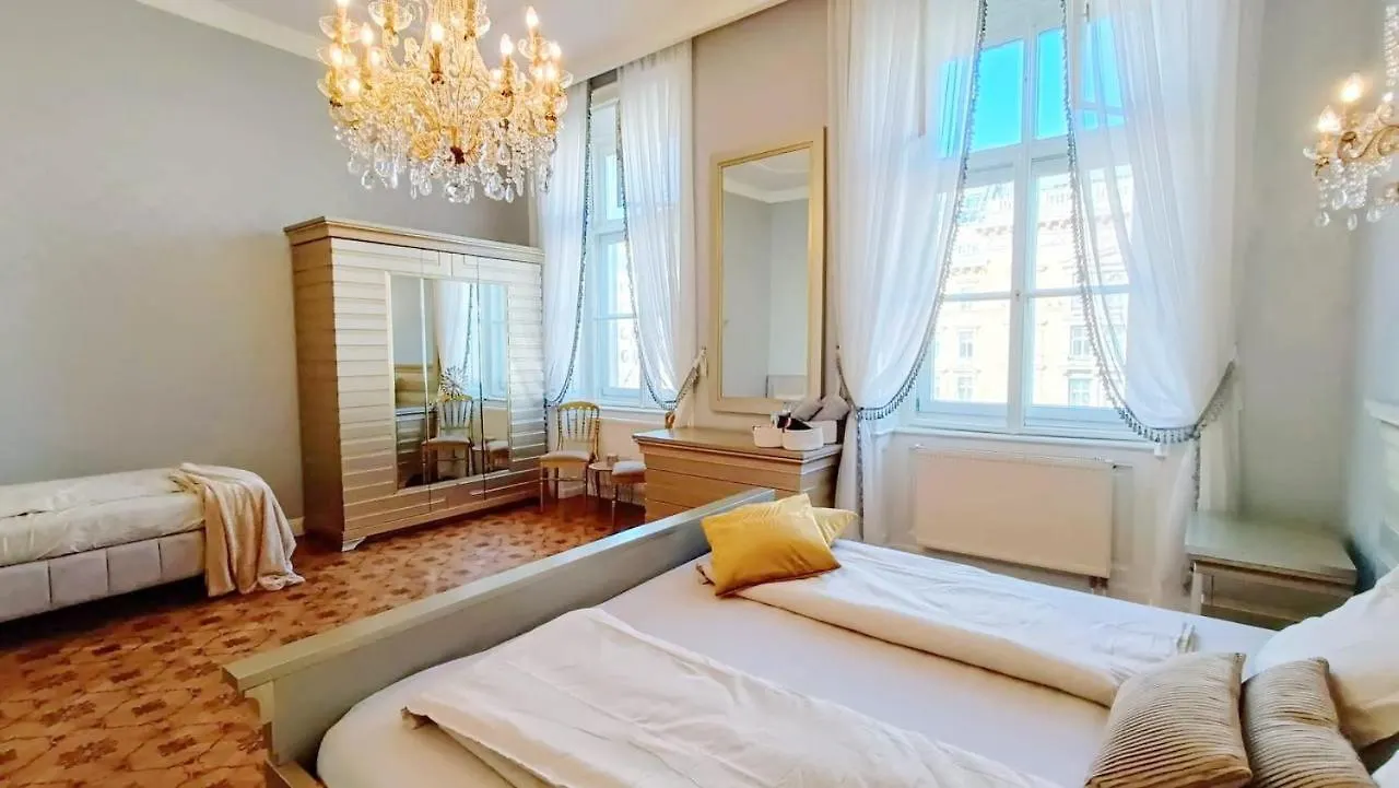 Luxurious Apartment In Vienna City Center Kn 0*,