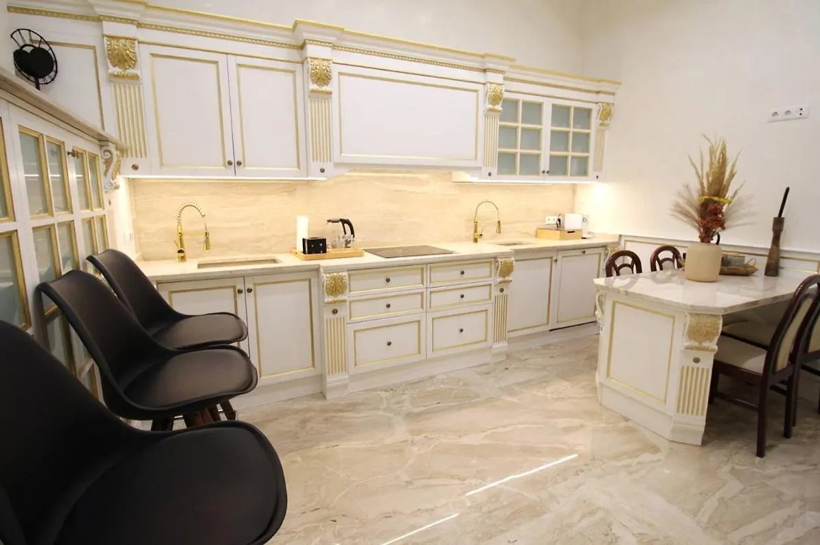 Luxurious Apartment In Vienna City Center Kn