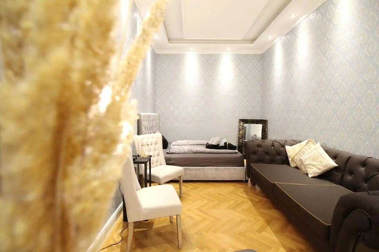 Luxurious Apartment In Vienna City Center Kn