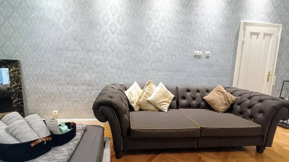 Luxurious Apartment In Vienna City Center Kn