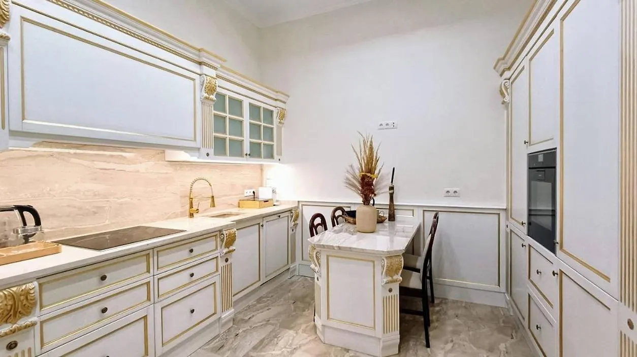 Luxurious Apartment In Vienna City Center Kn